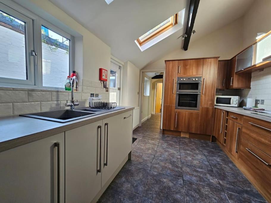 Stratford Centre, Ground Level, Parking Nearby Apartment Екстериор снимка